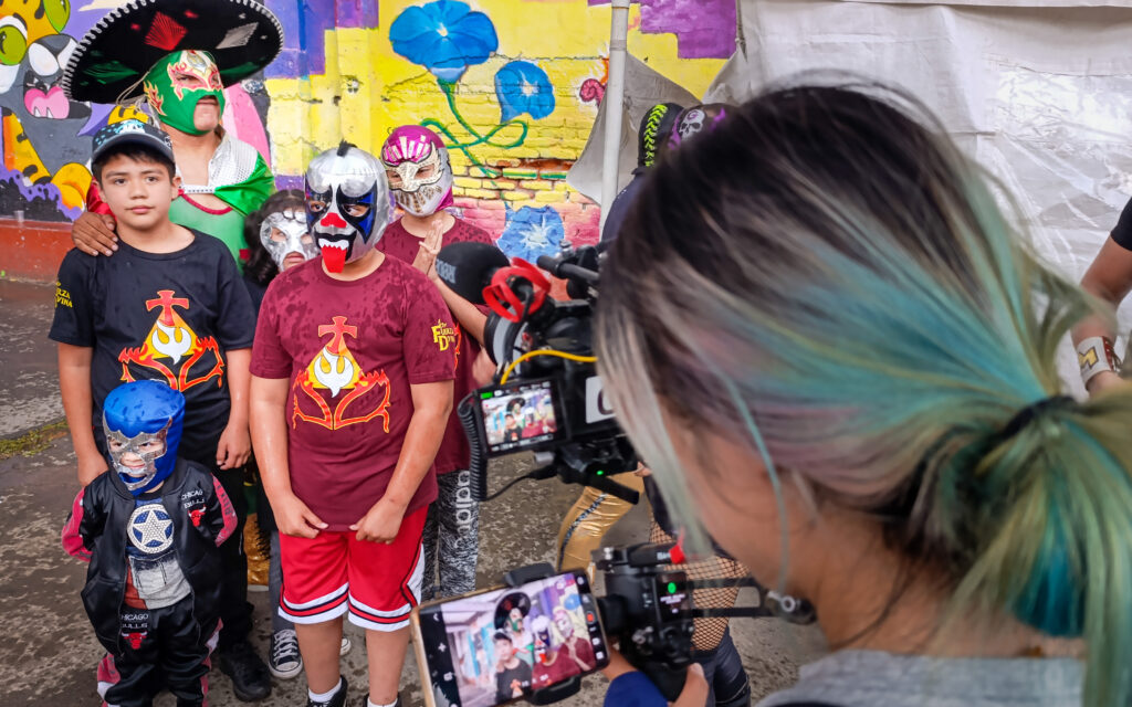 Helping a Chinese production team capture the raw energy of Mexican street wrestling.